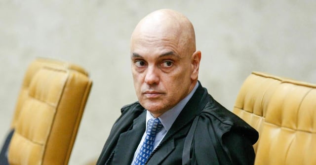 Moraes determina notificação de Eduardo Bolsonaro por edital