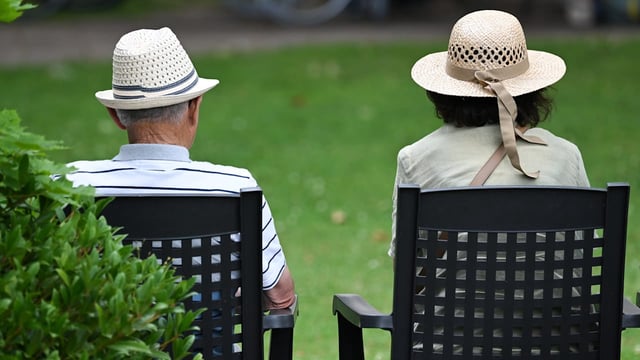 In Deutschland gibt es je nach Wohnort eine Renten-Kluft von bis zu 644 Euro im Monat.