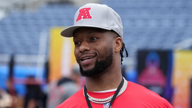 Feb 1, 2025; Orlando, FL, USA; Houston Texans running back Joe Mixon (28) during AFC Practice for the Pro Bowl Games at Camping World Stadium. Mandatory Credit: Kirby Lee-Imagn Images