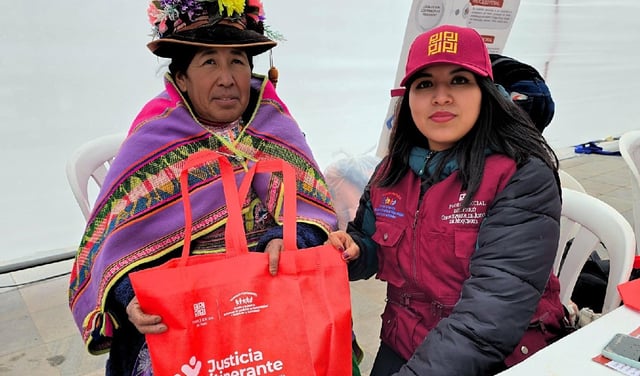 Población de San Cristóbal-Calacoa recibió servicios judiciales gratuitos en la feria Llapanchikpaq Justicia