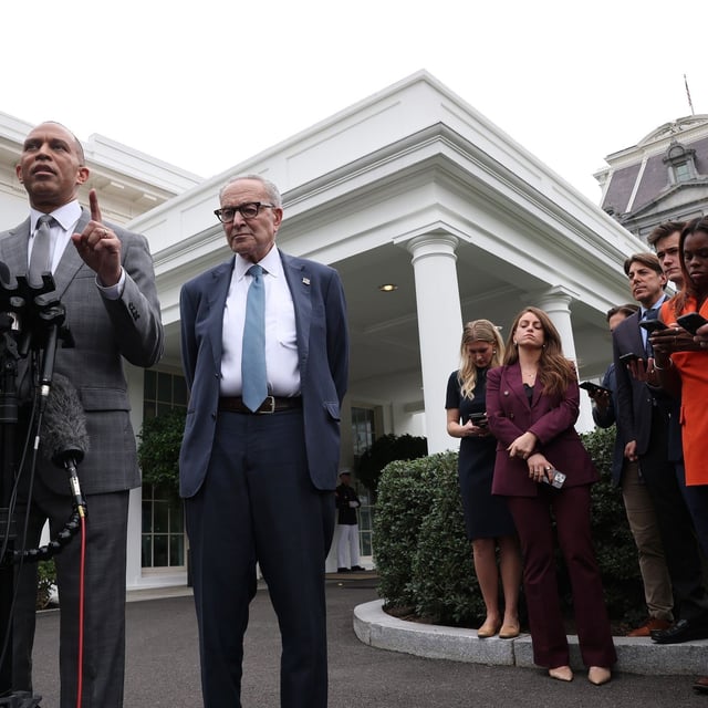 WASHINGTON, DC - SEPTEMBER 29: U.S. House Minority Leader Hakeem Jeffries (D-NY) (L) and Senate Minority Leader Charles Schumer (D-NY) deliver remarks following a meeting with U.S. President Donald Trump at the White House on September 29, 2025 in Washington, DC. The Democratic leaders met with President Trump to negotiate funding legislation to avoid a government shutdown.  (Photo by Win McNamee/Getty Images)