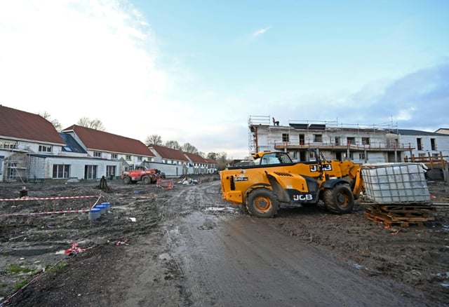 Chantier de rénovation thermique dans le quartier minier de Lens, le 16 janvier 2023