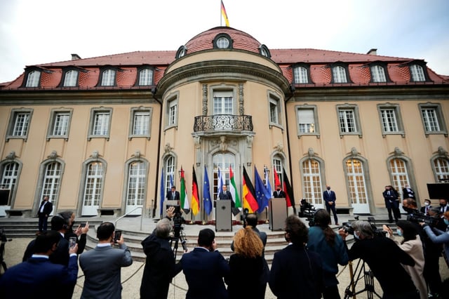Der BDI fordert von der Kabinettsklausur einen "Befreiungsschlag für Bürokratieentlastung". Er ist allerdings besorgt, "dass die Regierung die dringend benötigte Dynamik beim Bürokratieabbau durch mangelnde Geschwindigkeit in der Umsetzung abwürgt".