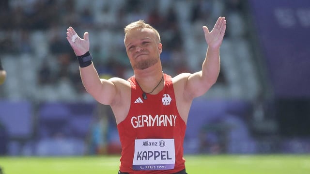 Niko Kappel vom VfB Stuttgart hat bei der WM der Para-Leichtathleten in Neu Dehli die Goldmedaille im Kugelstoßen gewonnen. Es ist das erste Gold für Team Deutschland bei den Weltmeisterschaften.