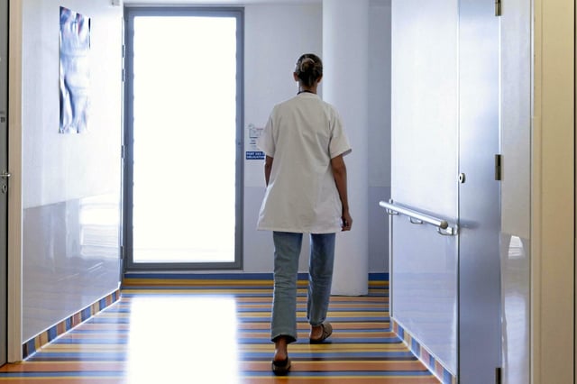 En 2024, les agressions de professionnels de santé ont explosé en France, d'après le Cnom.
