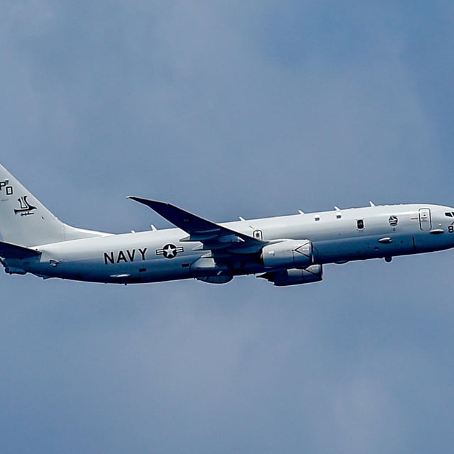 Ein P-8 Poseidon-Überwachungsflugzeug.