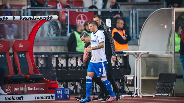 Hertha-Stürmer Dawid Kownacki fällt nach Verletzung bis Jahresende aus.