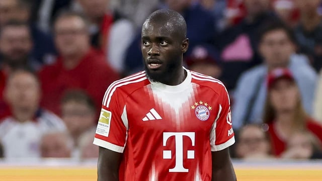Bayern will Upamecano halten, doch Liverpool zeigt großes Interesse am Verteidiger.