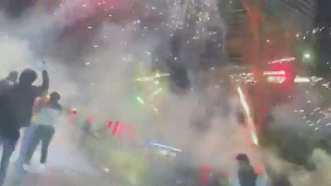 The Galatasaray fans put on a show for the Liverpool players