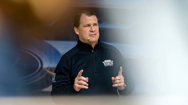 Why Ford's CEO Doesn't Love Apple CarPlay Ultra: Technology
