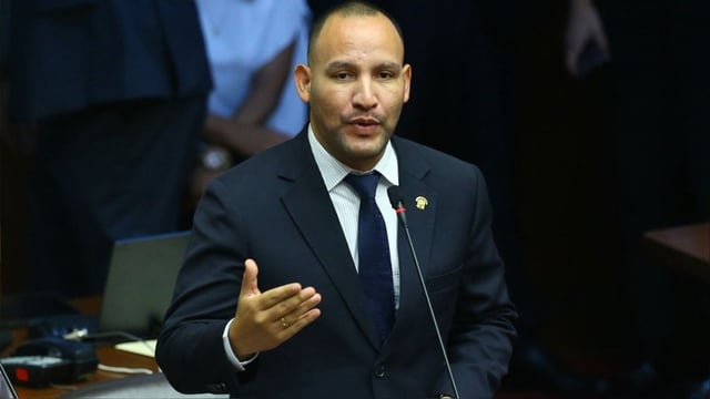 Alejandro Muñante señaló que corresponde ahora realizar una evaluación de su conducta en el Parlamento.