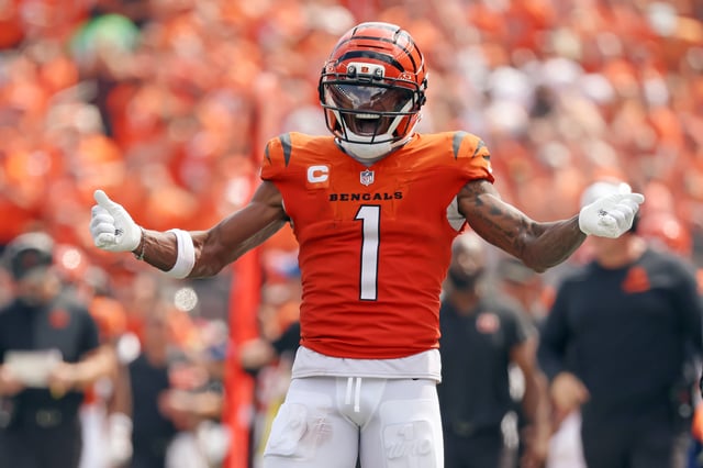 Ja'Marr Chase #1 of the Cincinnati Bengals reacts while playing against the Jacksonville Jaguars in the game at Paycor Stadium on September 14, 2025 in Cincinnati, Ohio.