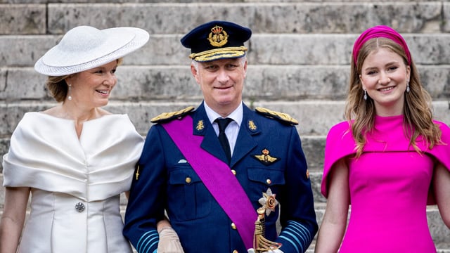 La reina Matilde junto a la princesa Elisabeth de Bélgica