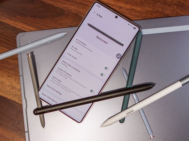 Top-down view of the S Pen settings on the Galaxy S25 Ultra surrounded by different types of S Pens