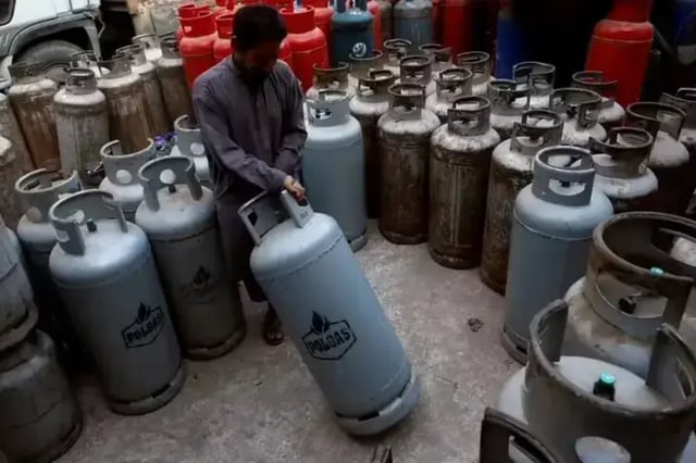 LPG becomes cheaper in Pakistan as OGRA announces new rates