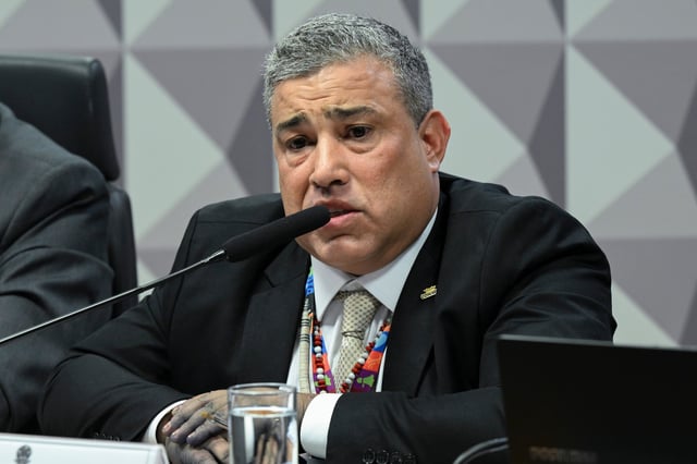 Comissão Parlamentar Mista de Inquérito do INSS - 2025 (CPMI - INSS) realiza oitiva do presidente da Confederação Nacional dos Agricultores Familiares e Empreendedores Familiares Rurais (Conafer). 

O objetivo da comissão é investigar fraudes no Instituto Nacional do Seguro Social (INSS), envolvendo descontos irregulares em benefícios de aposentados e pensionistas. A CMPI é formada por senadores e deputados, num total de 32 titulares e igual número de suplentes. 

Presidente da Confederação Nacional dos Agricultores Familiares e Empreendedores Familiares Rurais (Conafer), Carlos Roberto Ferreira Lopes. 

Foto: Carlos Moura/Agência Senado