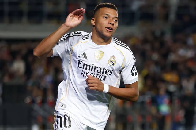 Kylian Mbappé anotó hat-trick en la goleada del Real Madrid sobre el Kairat. (Foto: Real Madrid)