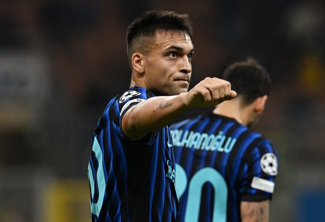 Soccer Football - UEFA Champions League - Inter Milan v Slavia Prague - San Siro, Milan, Italy - September 30, 2025 Inter Milan's Lautaro Martinez celebrates scoring their third goal REUTERS/Jennifer Lorenzini