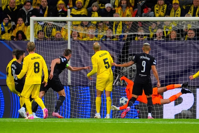 Soccer Football - UEFA Champions League - Bodo/Glimt v Tottenham Hotspur - Aspmyra Stadion, Bodo, Norway - September 30, 2025 Tottenham Hotspur's Micky van de Ven scores their first goal Lise Aserud/NTB via REUTERS