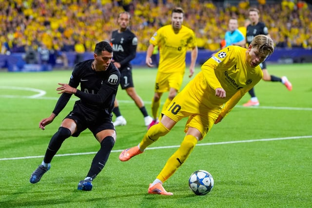Soccer Football - UEFA Champions League - Bodo/Glimt v Tottenham Hotspur - Aspmyra Stadion, Bodo, Norway - September 30, 2025 Tottenham Hotspur's Pedro Porro in action with Bodo/Glimt's Jens Hauge Lise Aserud/NTB via REUTERS