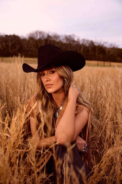 Lainey Wilson CMA