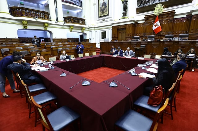 Comisión de Constitución aprueba nuevas reglas para bancadas parlamentarias en el Congreso. (Foto: Congreso)