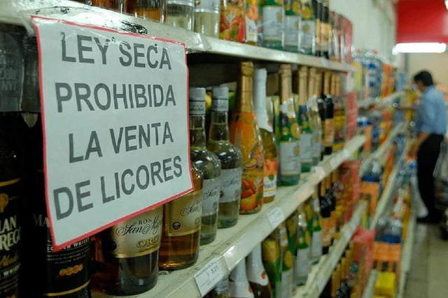 Proyecto plantea eliminar prohibición de venta de alcohol en elecciones y acortar plazo de encuestas. (Foto: Andina)