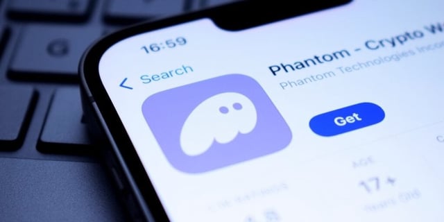 SOL solana Phantom cash stablecoins Phantom Wallet