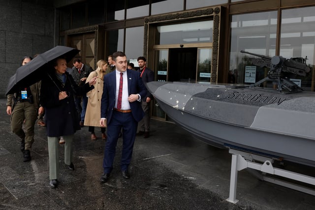 Britain's Anne, Princess Royal, looks at a Ukrainian sea drone outside a World War Two museum, amid Russia’s attack on Ukraine, in Kyiv,  September 30, 2025.  REUTERS/Thomas Peter/Pool