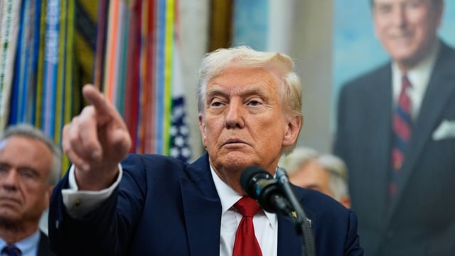 Trump (45)