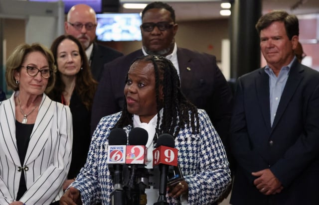 Town of Eatonville Mayor Angie Gardner speaks during a press conference following the approval of the memorandum of understanding at an Orange County Public Schools Board meeting to discuss the Hungerford land deal between the district and Dr. Phillips Charities, on Tuesday, Sept. 30, 2025.  The Town of Eatonville council has signaled it does not support the deal. (Ricardo Ramirez Buxeda/Orlando Sentinel)