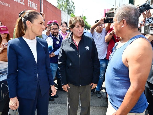 La presidenta Claudia Sheinbaum y la gobernadora del Edomex, Delfina Gómez, en Ciudad Neza