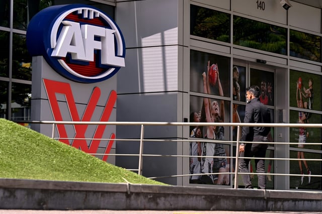 Australian Rules is doing away with its traditional 'centre bounce' after more than 130 years