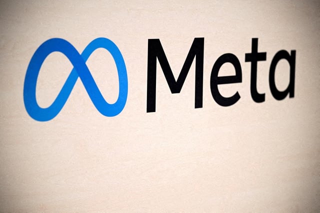 Le logo de Meta capturé lors de la Foire de Hanovre (en allemand Hannover Messe), le plus grand salon de la technologie industrielle au monde, le 22 avril 2024.