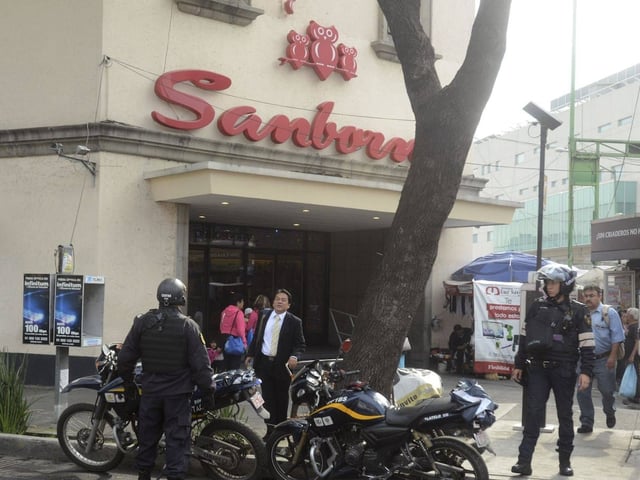 Sujetos armados ingresaron a la tienda