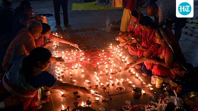 October Festivals 2025 Calendar: From Diwali and Dussehra to Karwa Chauth and Chhath Puja, the month of October is also very eventful this year. 