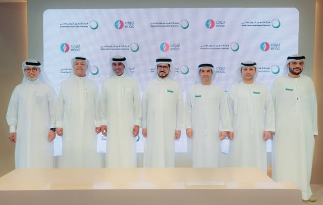 "كهرباء ومياه دبي" و"اينوك" تتعاونان لتوسعة شبكة محطات الشحن السريع للمركبات الكهربائية