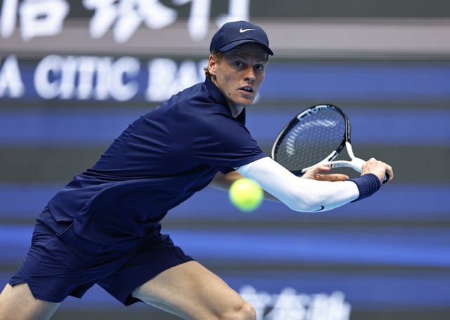 Tennis - China Open - The Beijing Olympic Green Tennis Center, Beijing, China - October 1, 2025 Italy's Jannik Sinner in action during his final against Learner Tien of the U.S. REUTERS/Tingshu Wang