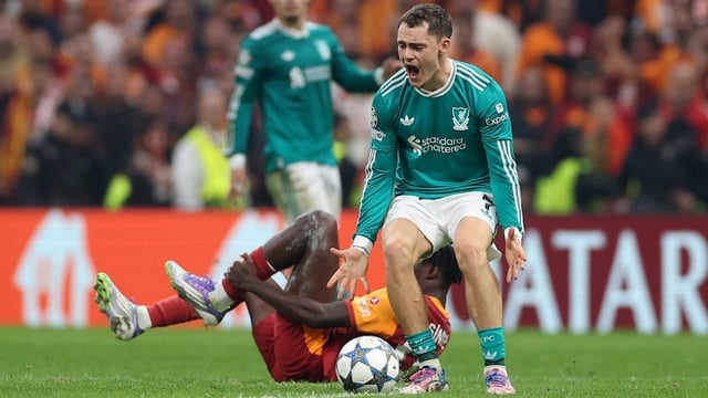 Liverpool-Legende Carragher fordert Bankplatz für Florian Wirtz.