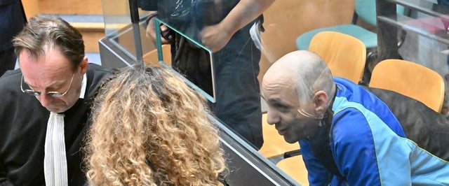 Cédric Jubillar et ses avocats, au premier jour du procès, le 22 septembre.