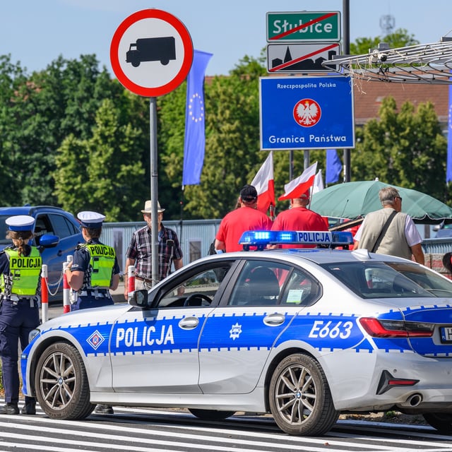 Die polnische Polizei kontrolliert bis April 2026 die Grenze zu Deutschland.
