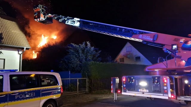 Nach dem Feuer mit zwei Toten ist der mutmaßliche Brandstifter gefasst worden.