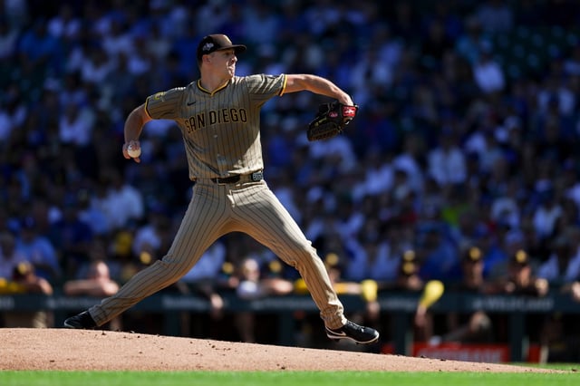 Padres' Nick Pivetta pitches during the first inning of game 1 of the National League wild-card series against the Cubs at Wrigley Field on Sept. 30, 2025. (Eileen T. Meslar/Chicago Tribune)