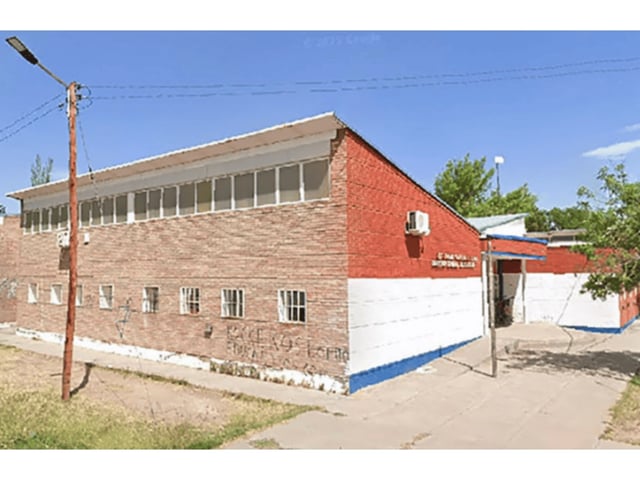 La escuela de Mendoza a la cual fue armada una nena de 14 años.