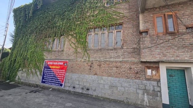 Geelani’s Legacy Under Siege: TeH Office Sealed Amid Valley Clampdown