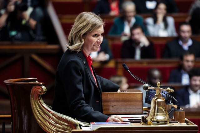 La présidente de l’Assemblée Yaël Braun-Pivet préside la séance ouvrant la session ordinaire du Parlement, mercredi 1er octobre 2025.