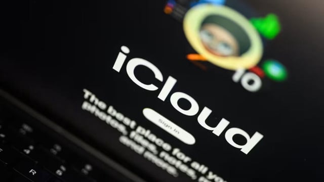 Icloud storage logo on phone screen