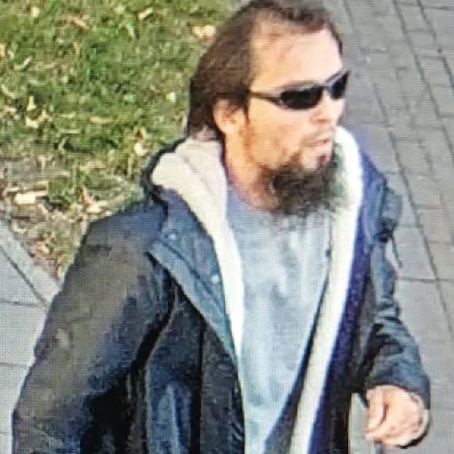 Greven/Münster (Nordrhein-Westfalen) – Er soll eine Masseurin (56) und eine Prostituier...