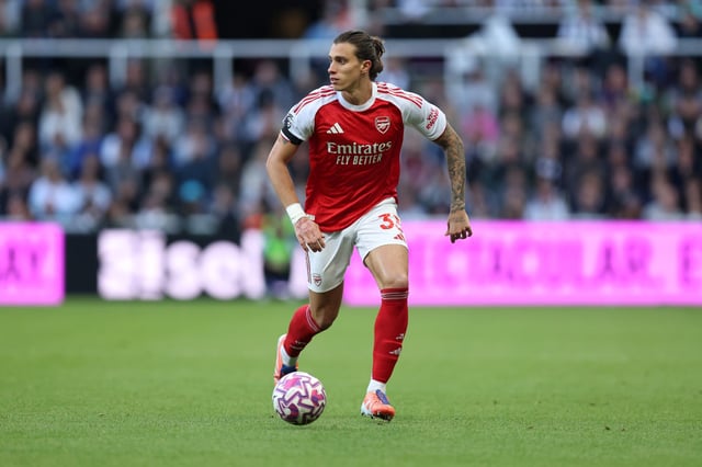Riccardo Calafiori of Arsenal runs with the ball during the Premier League match between Newcastle United and Arsenal at St James' Park on September 28, 2025 in Newcastle upon Tyne, England.