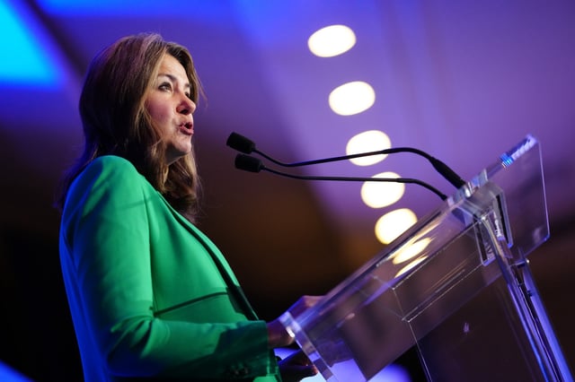 Alberta Premier Danielle Smith speaks to the Economic Club of Canada in Ottawa on Monday, Feb.5, 2024. THE CANADIAN PRESS/Sean Kilpatrick